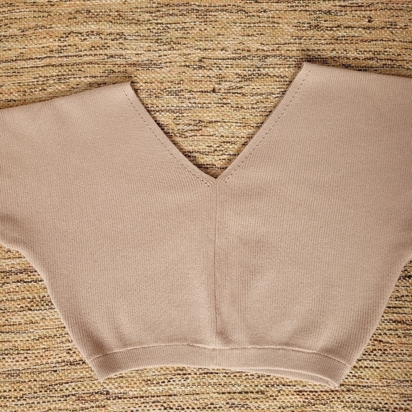 PRINCESS Polly Sweater - Picture 5 of 5